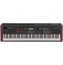 YAMAHA MOXF8 synthesizer 